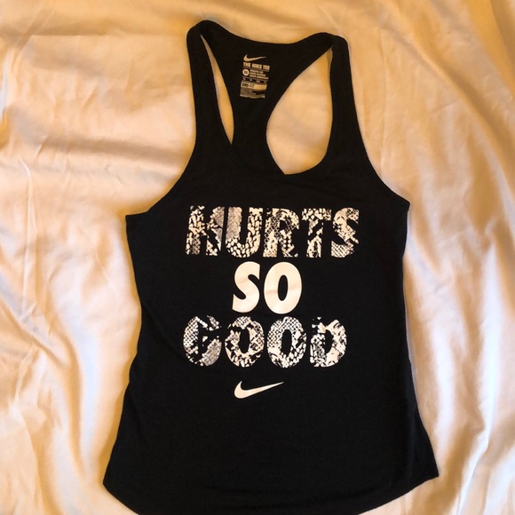 Nike Tops - Nike Tee